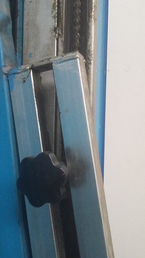 Revisión de puerta de garaje y sus sistemas de seguridad